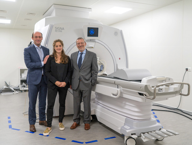 Foto opening pet-mri